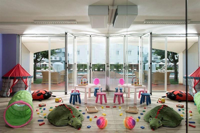 Hotel Torino Лидо ди Йезоло Екстериор снимка